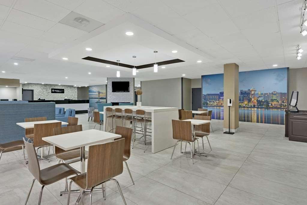 Clarion Pointe Near Erie Casino Hotel Kearsarge Restaurante foto